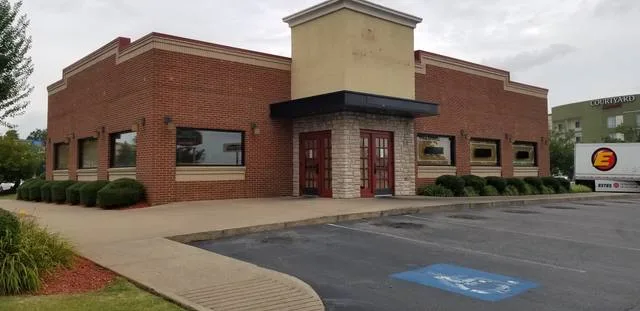 Sign Removal & Debranding - Wall Signs by Seiz Sign Company