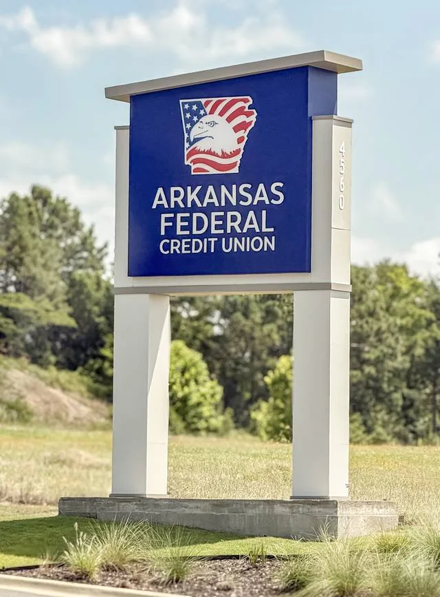 Arkansas Federal Credit Union - Pole & Pylon Signs by Seiz Sign Company