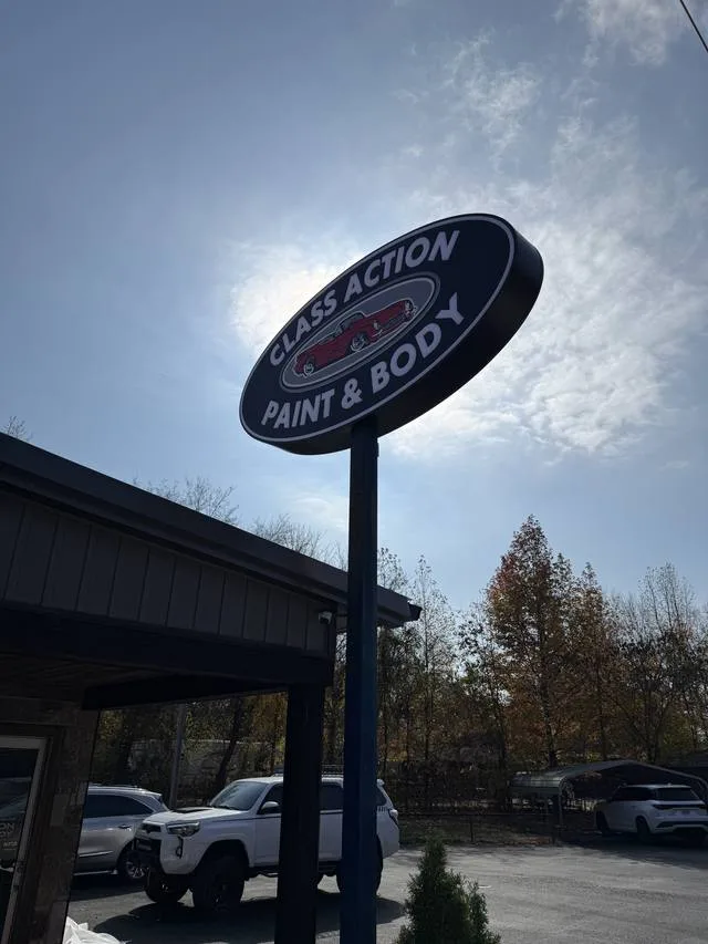 Class Action Auto Body - Pole & Pylon Signs by Seiz Sign Company