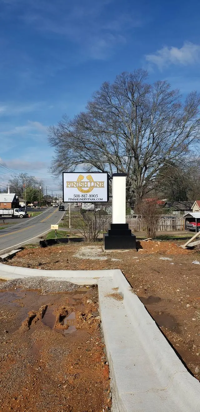 Finish Line RV Park - Pole & Pylon Signs by Seiz Sign Company