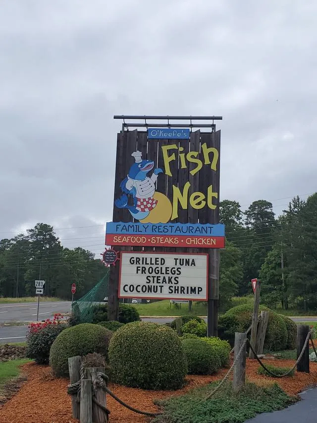 Fish Net - Pole & Pylon Signs by Seiz Sign Company