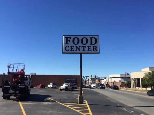 Food Center - Pole & Pylon Signs by Seiz Sign Company