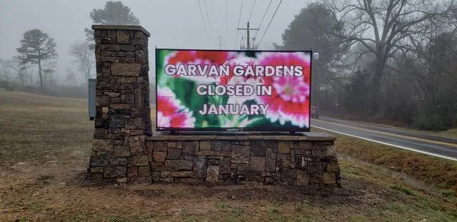 Garvan Woodland Gardens - Monument Signs by Seiz Sign Company