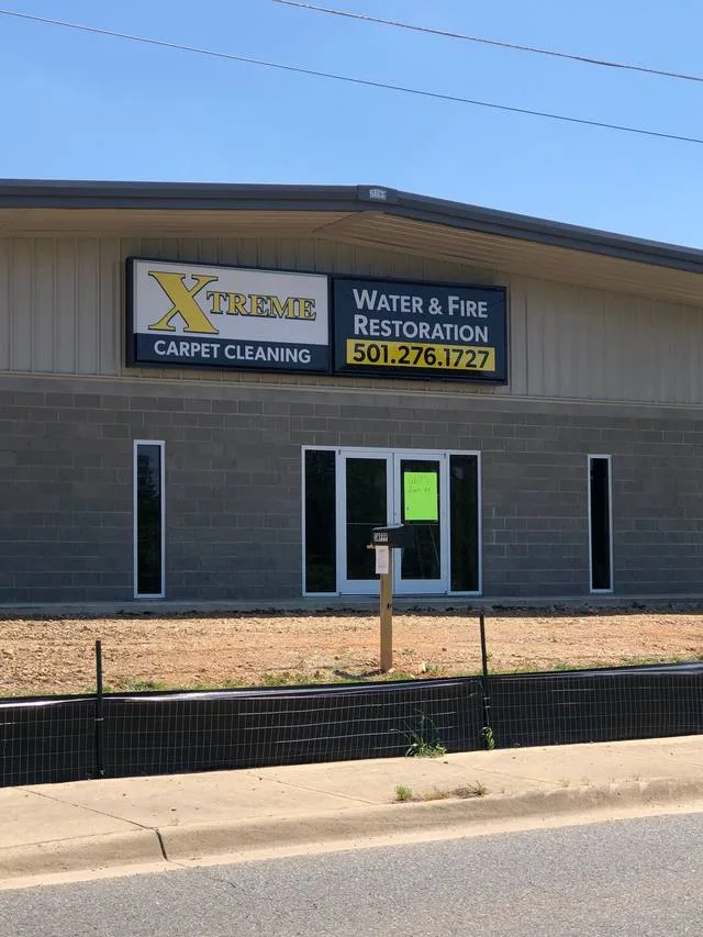 Xtreme Cleaning - Wall Signs by Seiz Sign Company